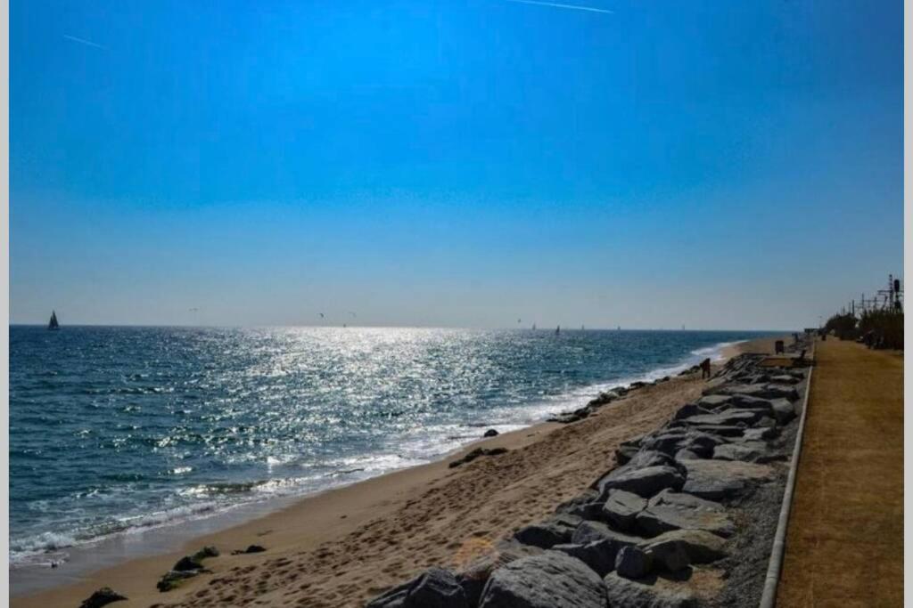 Residencial Costamar Next Bcn, 50M Beach With Swimming Pool Cabrera de Mar Eksteriør billede