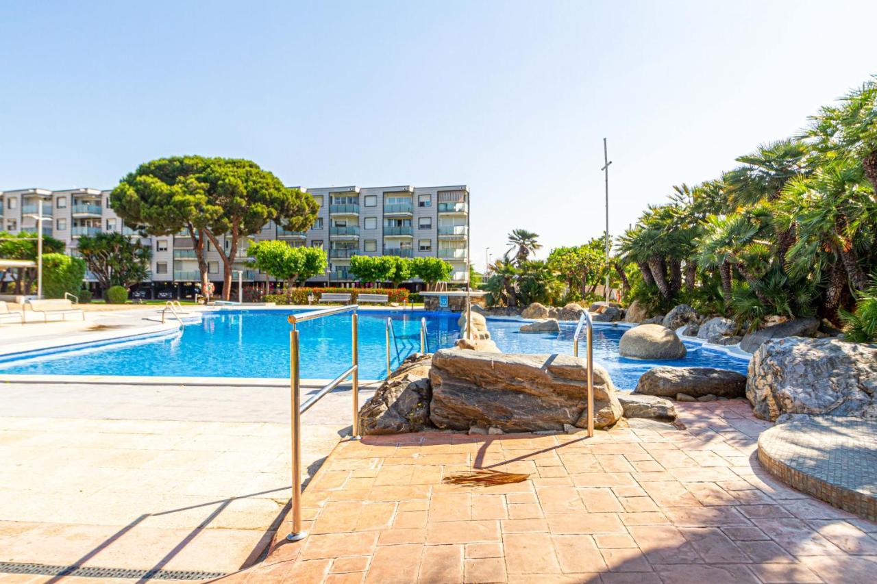 Residencial Costamar Next Bcn, 50M Beach With Swimming Pool Cabrera de Mar Eksteriør billede